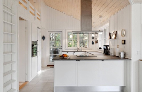 Udsholt Sand House | Awesome home in Græsted with WiFi