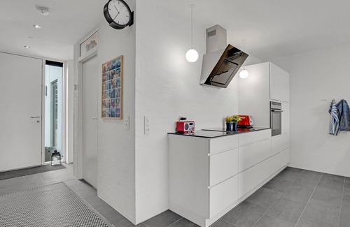 Juelsminde House | Awesome home in Juelsminde with WiFi