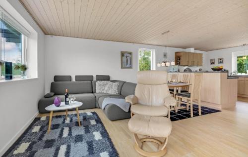 Kalundborg House | Awesome Home In Kalundborg With Wifi