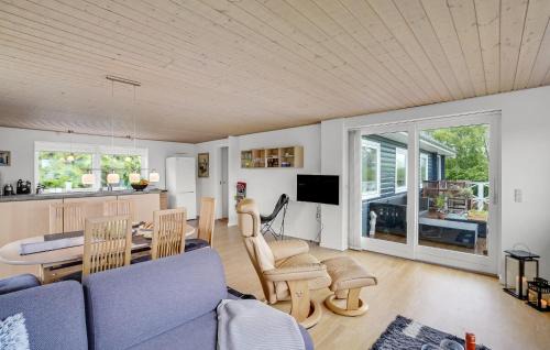 Kalundborg House | Awesome Home In Kalundborg With Wifi