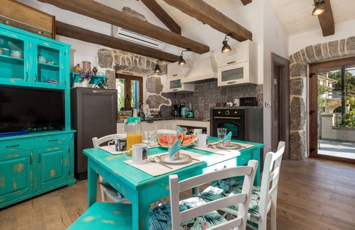 Kornic House | Awesome home in Kornic with kitchen
