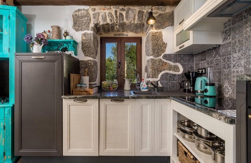 Kornic House | Awesome home in Kornic with kitchen