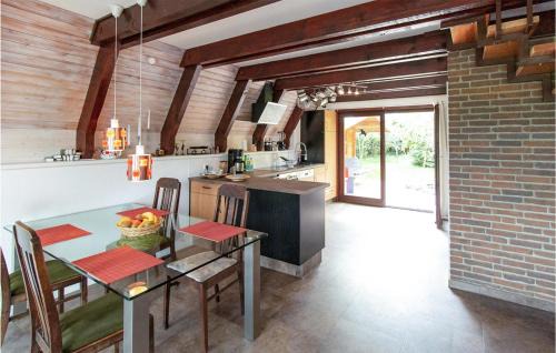 Jellenbek House | Awesome Home In Krusendorf Schwedeneck