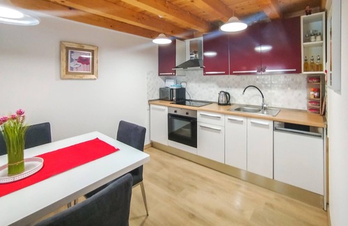 Ljubitovica House | Awesome home in Ljubitovica
