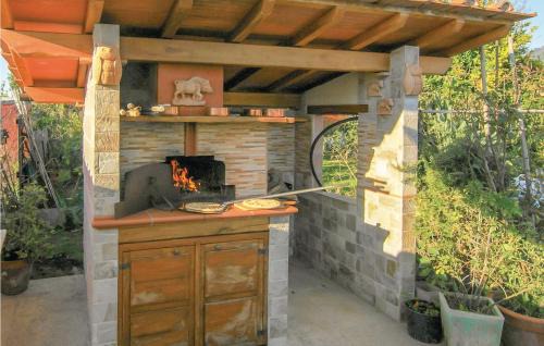 Capanne-Prato-Cinquale House | Awesome Home In Montignoso -Ms-