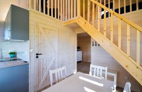 Trzebiatow House | Awesome home in Mrzezyno with WiFi