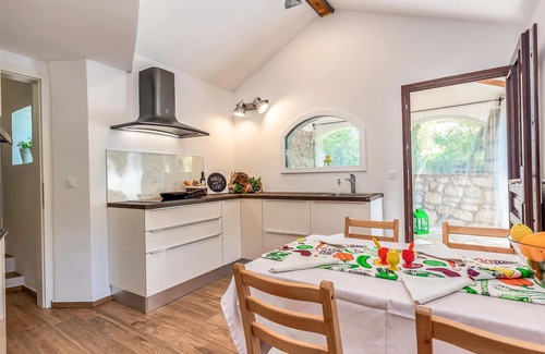 Municipality of Omisalj House | Awesome home in Omisalj with Wi-Fi