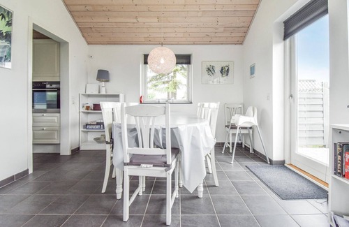 Hasmark Strand House | Awesome home in Otterup with WiFi