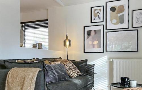 Rheezerveen House | Awesome Home In Rheezerveen With Sauna