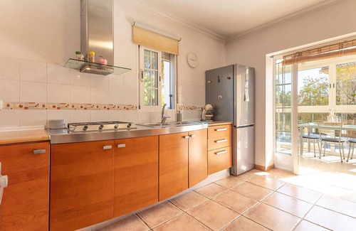 Quesada House | Awesome home in Rojales with kitchen