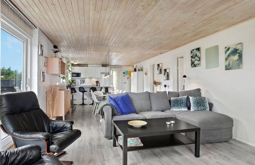 Voersaa House | Awesome home in Sæby with WiFi