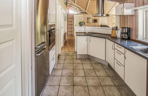 Marup House | Awesome home in Samsø with kitchen