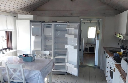 Saro House | Awesome home in Särö with 1 Bedrooms and WiFi