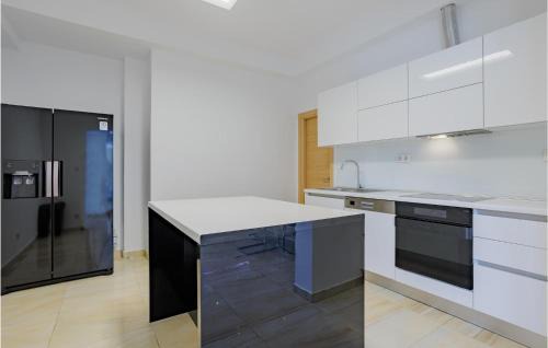 Sevid House | Awesome Home In Sevid With Wifi