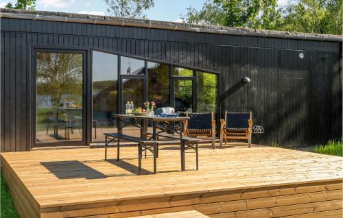 Sunds House | Awesome Home In Sunds With Lake View