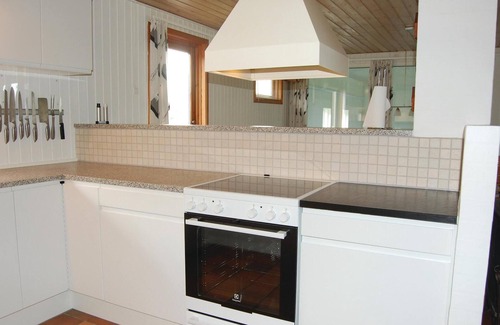 Bøtø By House | Awesome home in Væggerløse with sauna