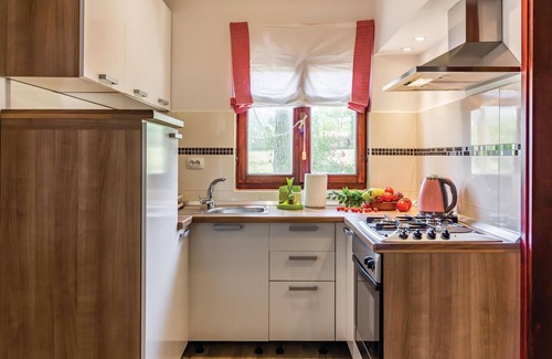 Vodnjan House | Awesome home in Vodnjan with WiFi