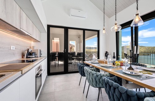 Zaboric House | Awesome home in Zaboric