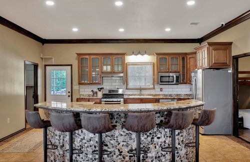 Lufkin House | Awesome views and house at Flyover Lodge!