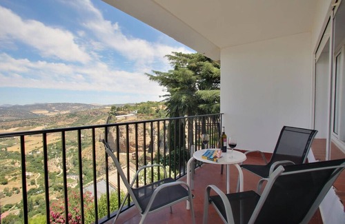 Old Town Apartment | AWESOME VIEWS & LOCATION IN OLD TOWN