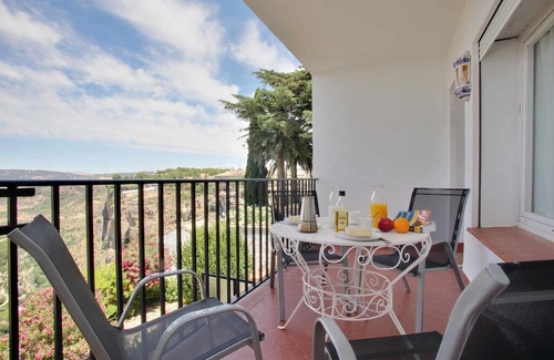 Old Town Apartment | AWESOME VIEWS & LOCATION IN OLD TOWN B