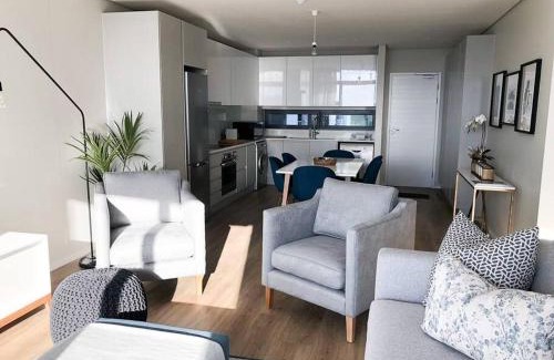 Century City Apartment | Axis-Luxury Two Bedroom with Ocean and Mountain views - 3