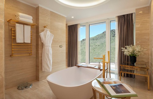 Ulaanbaatar Hotel | Ayan Zalaat