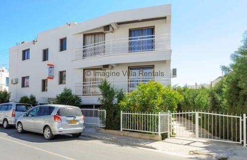 Ayia Napa Cottage | Ayia Napa Merab Apartment SS1 - an apartment that sleeps 2 guests in 1 bedroom