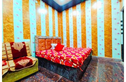 Ayodhya Hotel | AYODHYA BUDGET HOTEL - N-A-M-O - A-Y-O-D-H-Y-A - J-I - P-A-L-A-C-E - Near Ram Janam Bhoomi - Hanuman Garhi - - fully Air Conditioned hotel at Prime Location - Best hotel in AYODHYA