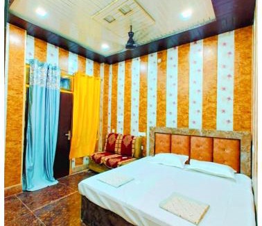 Ayodhya Hotel | AYODHYA BUDGET HOTEL - N-A-M-O - A-Y-O-D-H-Y-A - J-I - P-A-L-A-C-E - Near Ram Janam Bhoomi - Hanuman Garhi - - fully Air Conditioned hotel at Prime Location - Best hotel in AYODHYA