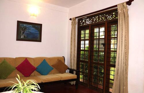 Kanuwana House | Ayubo Villa Ruby Room