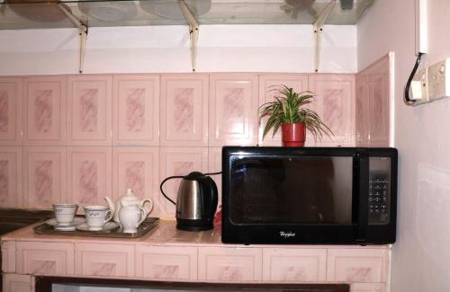 Kanuwana House | Ayubo Villa Ruby Room