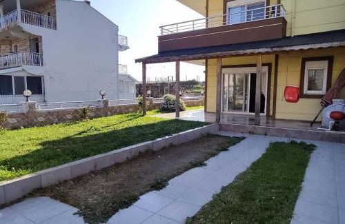 Balikesir Villa | Ayvalık Altınova Denize Sıfır Tripleks Yazlıık Villa