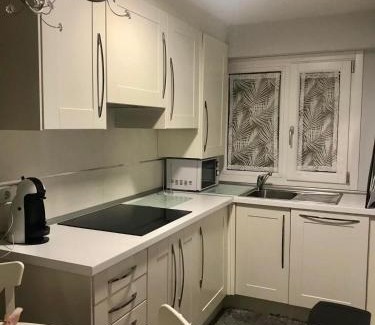 Zaragoza Old Town Apartment | AZ El Balcón a la Basílica IV