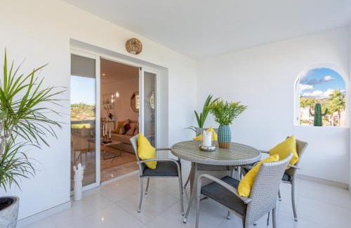 Marbella Apartment | Azahara 1 8B Beautiful apartment frontline golf in popular Aloha