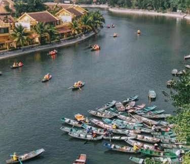 Hoa Lu House | Azalea Tam Coc Ninh Bình