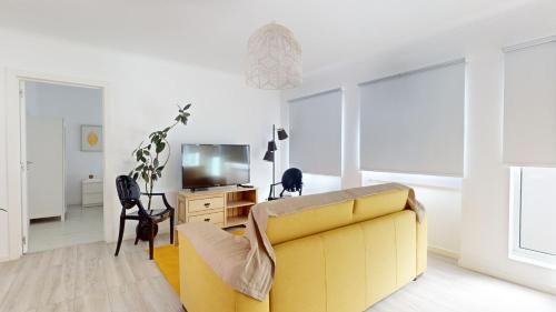 Ponta Delgada Apartment | Azores Calheta Inn Apartment T3