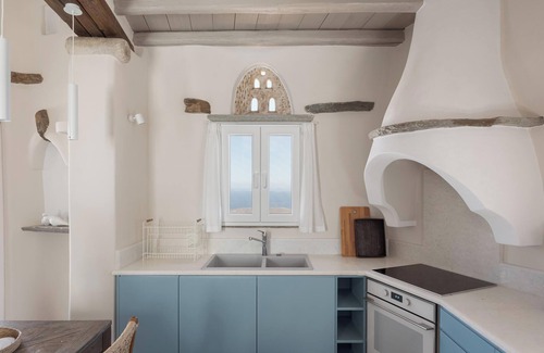 Tinos Town Apartment | Azure 1 by Morfes Luxury Apartments