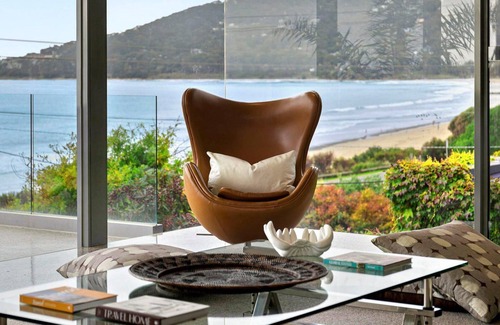 Lorne House | Azure - Absolute Beachfront Luxury, Wifi, Spa