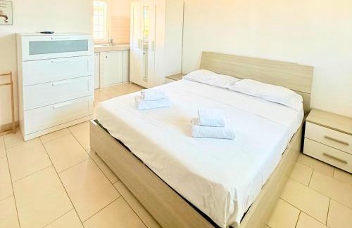 Focene Apartment | Azure Oasis with parking near the airport & beach