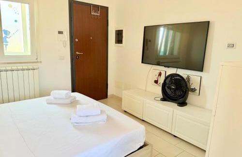Focene Apartment | Azure Oasis with parking near the airport & beach
