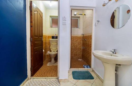 Hospital Apartment | Azure Skyline Villa, 3BR Modern Condo Nakuru City.
