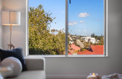 Scarborough Apartment | Azure Walk - Short Walk to the Beach