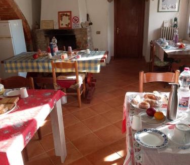 Pergine Valdarno Bed & Breakfast | Azzurre BeB