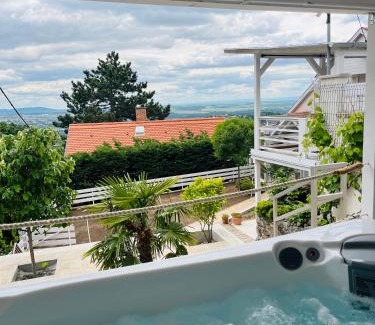 Pecs Villa | Bálics Vendégház