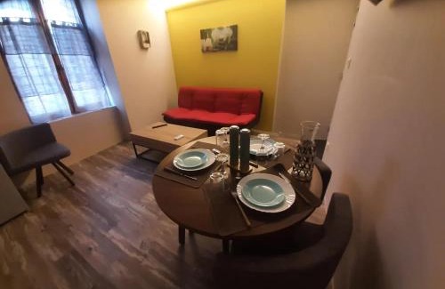 Bourg-Saint-Andeol Apartment | Bâtiment Les Iris