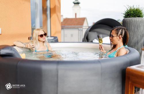 Miskolc Apartment | Bükk Penthouse, panoráma jacuzzival