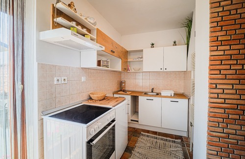 Brezice Apartment | B&B Apartment Racman with Balcony