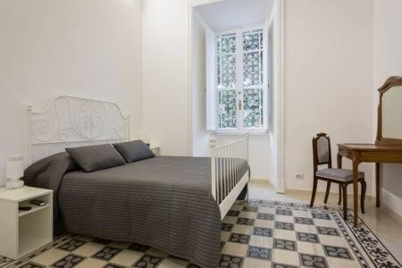 Monti Bed & Breakfast | B&B Domus Aurea