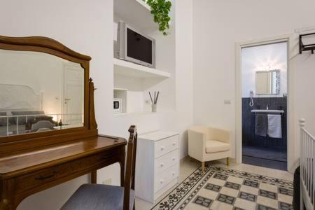 Monti Bed & Breakfast | B&B Domus Aurea